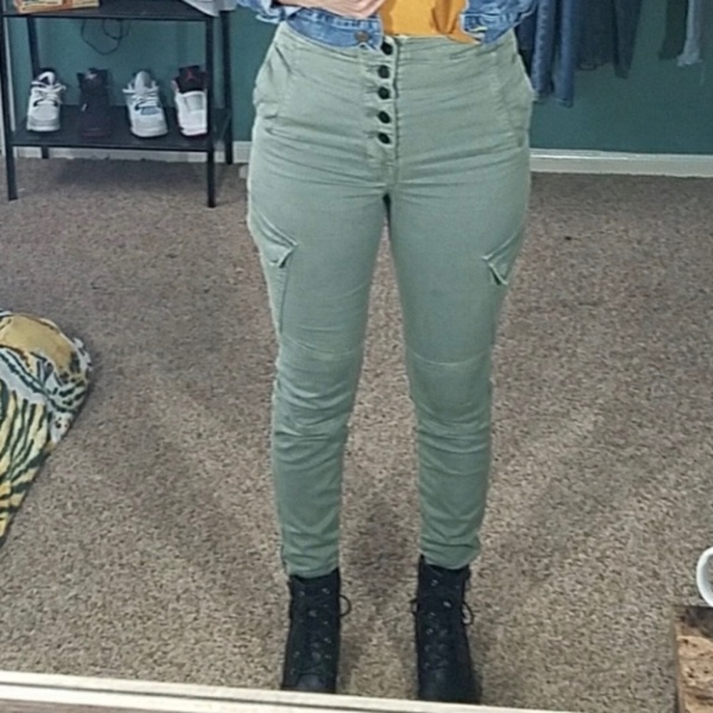 J brand highrise button olive green cargo size 26